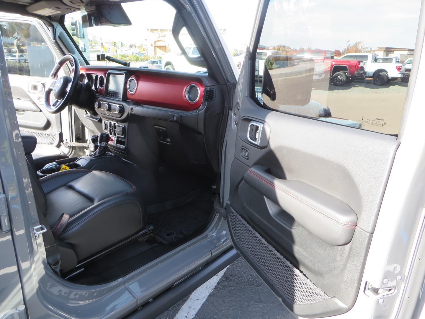 2020 Jeep Gladiator Rubicon (1C6JJTBG1LL) with an 3.6L V6 DOHC 24V engine, automatic transmission, located at 2630 Grass Valley Highway, Auburn, CA, 95603, (530) 508-5100, 38.937893, -121.095482 - Loaded Rubicon Gladiator with all of the goods. 3" JKS suspension, Fox Shocks, 37" Toyo tires, !7" Method wheels, American Adventure lab inner fender liners and slim line fender kits. - Photo#35